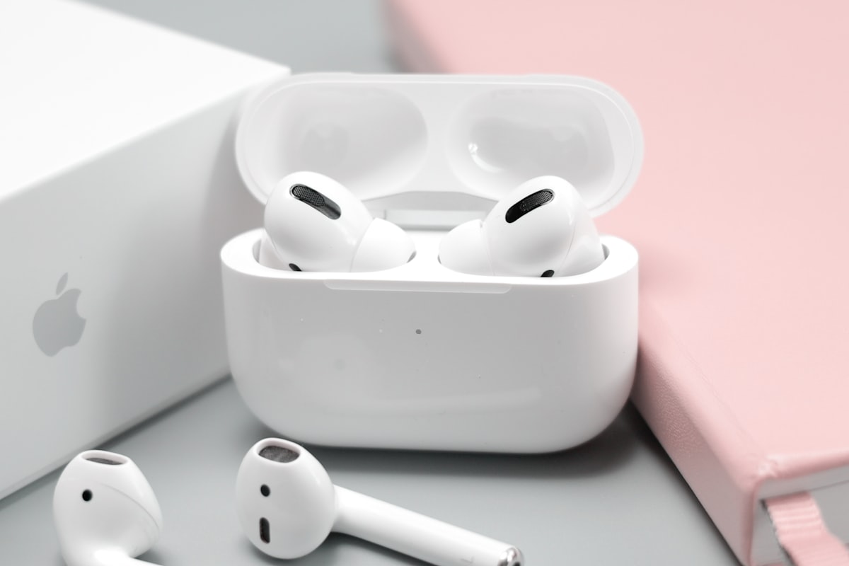 ソニー vs Bose ワイヤレスイヤホンはどっち?ノイキャン・音質・装着感を徹底比較【2026年】